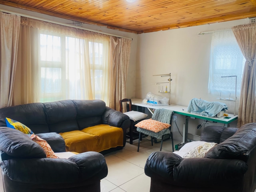3 Bedroom Property for Sale in Kuyasa Western Cape